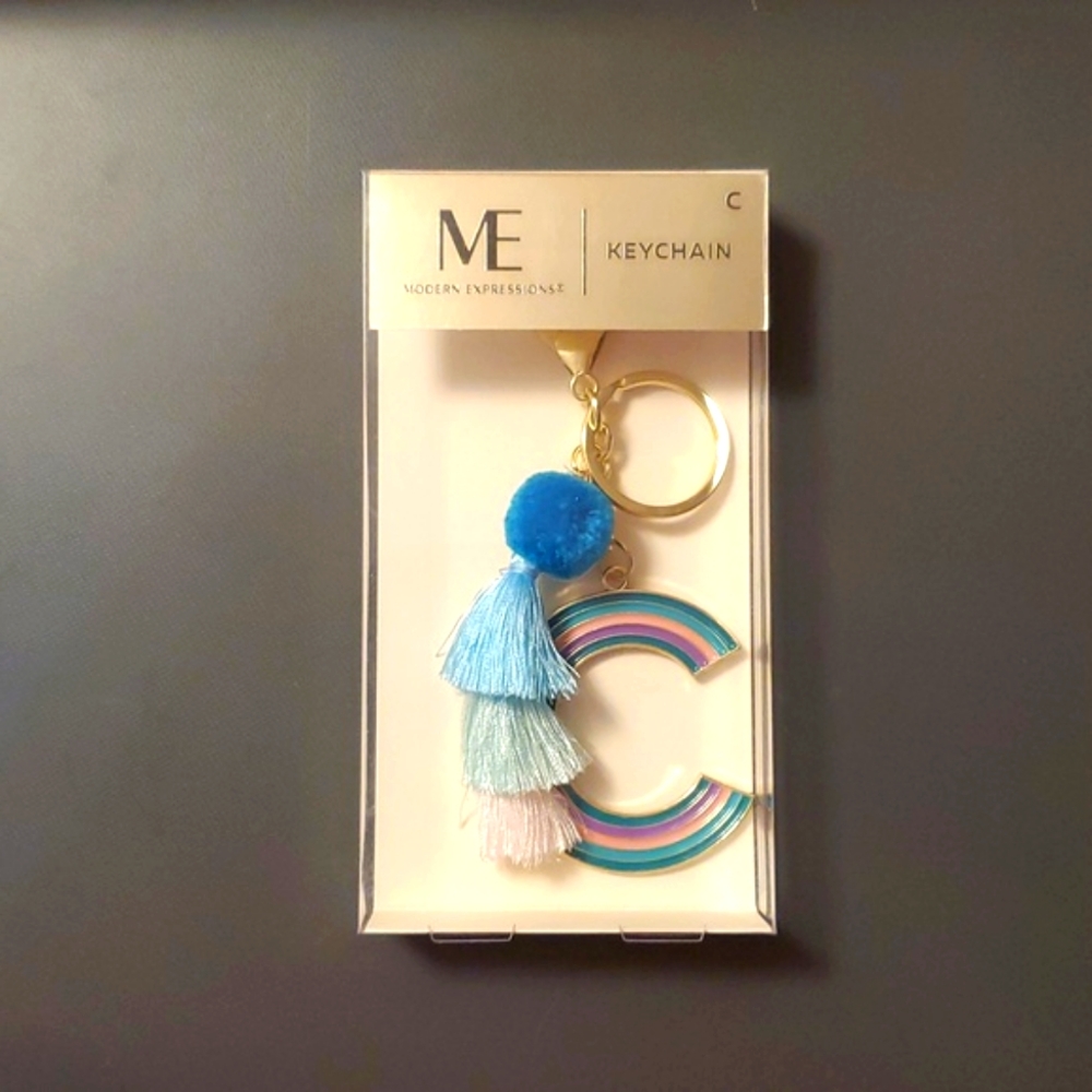$👇🆕️MODERN EXPRESSIONS (C) KEYCHAIN/BAG CHARM